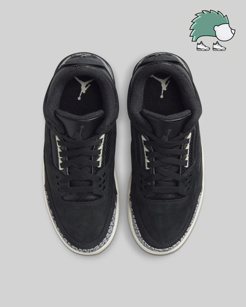 Imágenes oficiales del Air Jordan 3 W “Off Noir” 🥷🔥
.
Este par esta por lanzarse globalmente el 15 de Noviembre 🗓️
.
Hermoso par! 🔥👌🏽
.
Opiniones?
#jordan #sneakers #sneakerhead