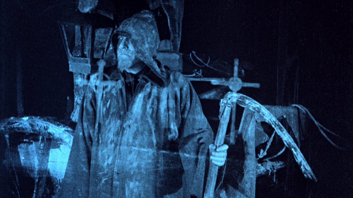 HorrorHammer1's tweet photo. The Phantom Carriage (1921) https://t.co/LomzmaM4HX