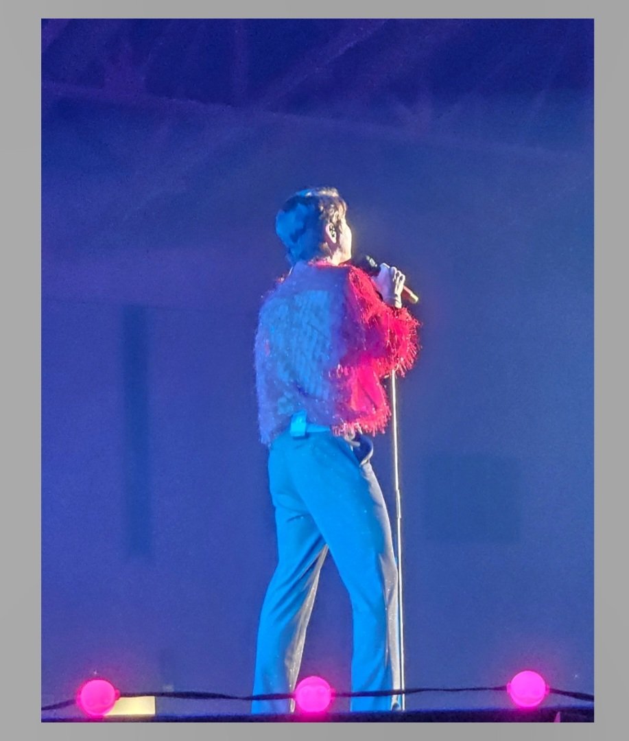 haengbogba19601's tweet photo. #인천콘서트
#탁쇼2 
#탁스월드
#영탁
#youngtak 
#TAKSHOW 
#Incheonconcert https://t.co/iUBxp7UwT5