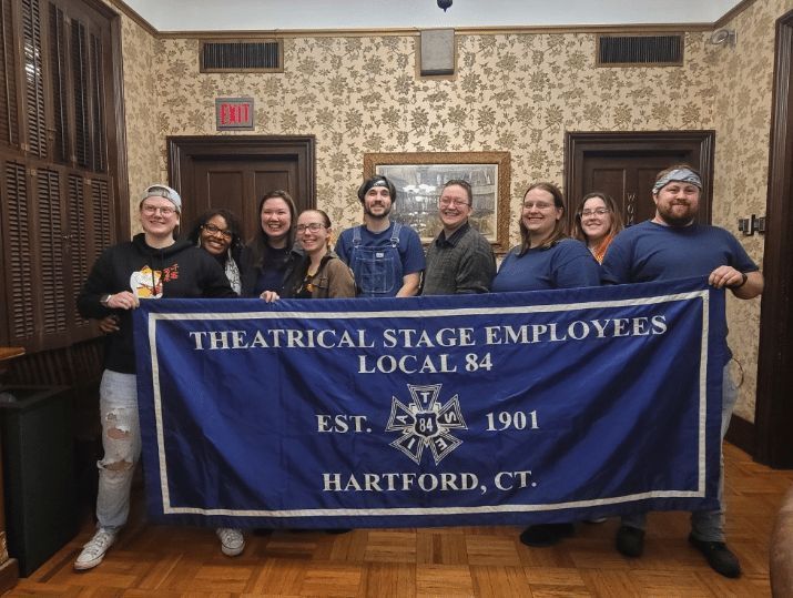 Solidarity at Goodspeed: Crew, Costume, Scenic, Hair, and Makeup Workers Vote Overwhelmingly to Unionize
buff.ly/3QFPRcr

In a display of solidarity and strength, the run crew, makeup, wig and hairstylists, costume shop, and scenic shop workers at Goodspeed...