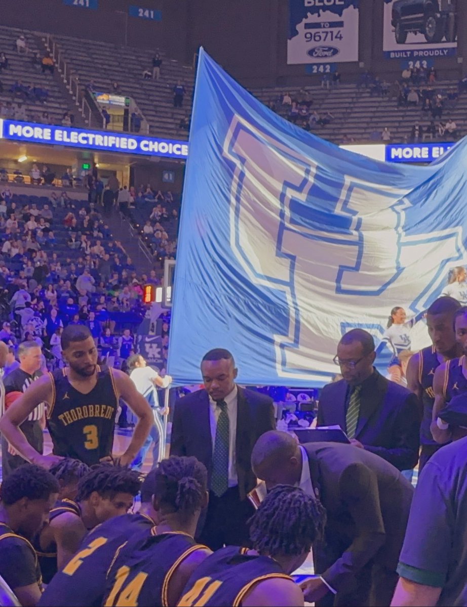 Quron Marks tweet media