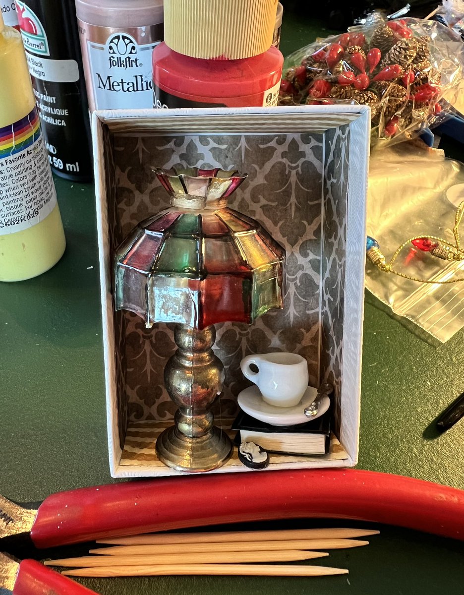 When you make things and are an author too, making little scenes and including books come naturally. Can’t help it.  #writerslife #WritingCommmunity #authorlife