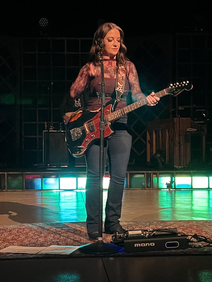 Fancyreba1's tweet photo. Here we go!!!!!#TheDevilIKnow #AshleyMcBryde https://t.co/xUgEqLMYBY
