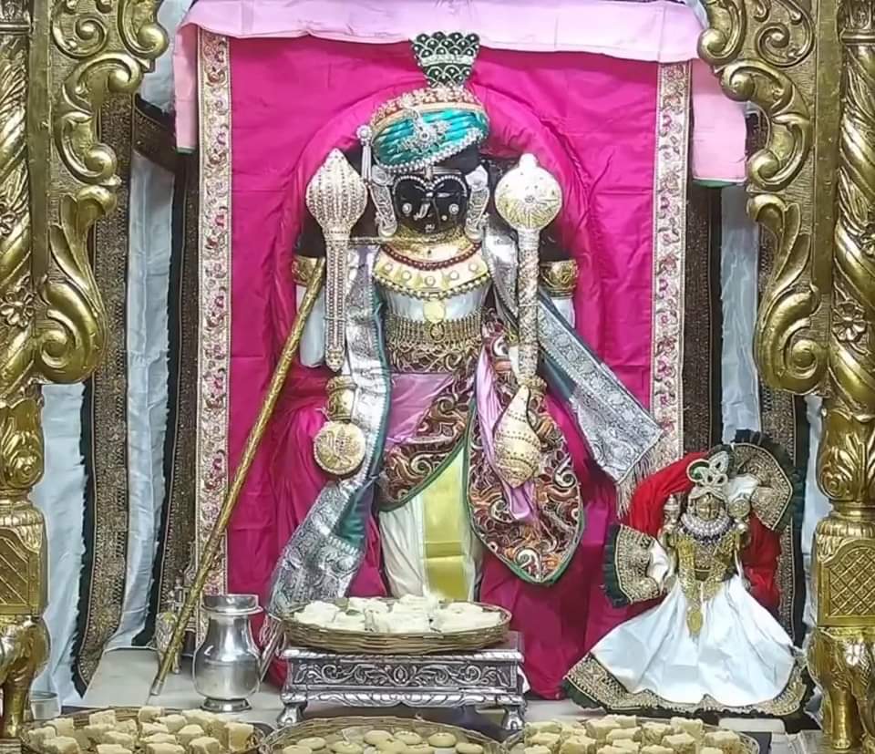 banke_shri's tweet photo. जय द्वारकाधीश https://t.co/XRnniEwvJg