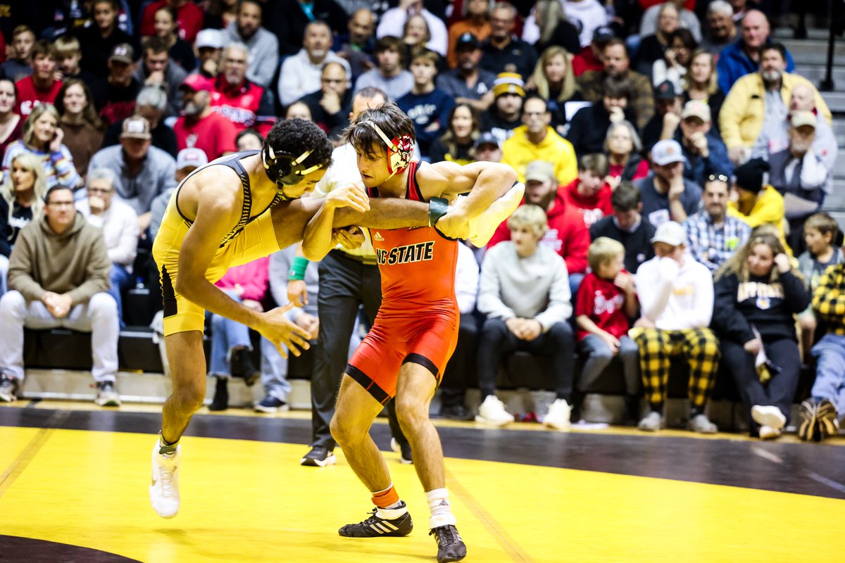 PackWrestle's tweet photo. At 133, Jakob Camacho snags a technical fall (19-3) over App State's Chad Bellis. 

NCST - 36
APP ST - 0
#PackMentality https://t.co/JGUvsdGYbI
