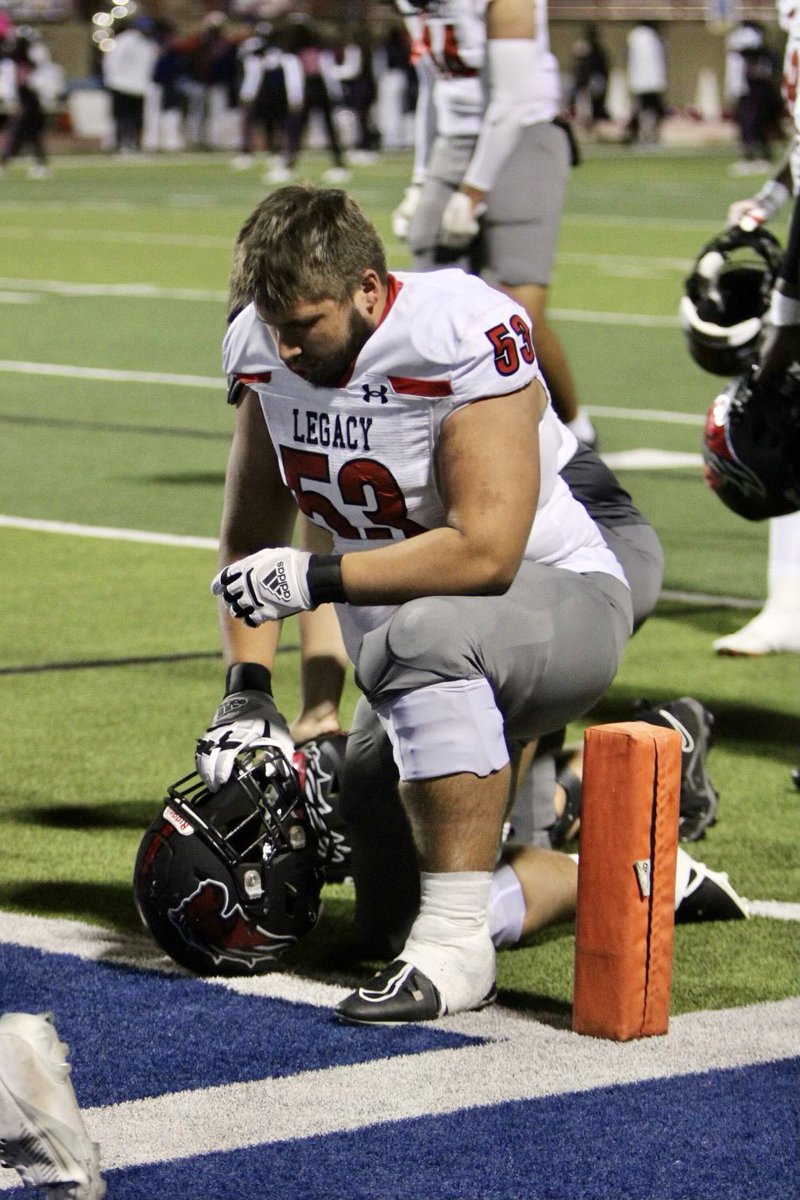 jdpedroza58's tweet photo. Thank you for everything these last 4 years @legacybroncofb! 53 out https://t.co/qWakpUViVI