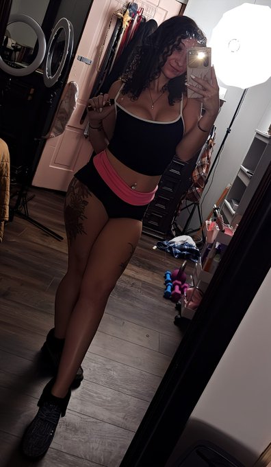 Rt if u like thick thighs and big boobs 🥵 #THICK https://t.co/fO1R2WZ40C<a href="/tag/thick"class="tags">#THICK</a>