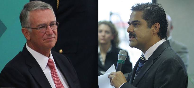 Paulguerra16's tweet photo. Tv Azteca tiene 30 años engañando y manipulando a los mexicanos
Una vez más el esbirro de Ricardo Salinas Pliego, Javier AlaTorre, tiene la consigna de atacar el gobierno del presidente AMLO
No cabe duda!
Tv azteca y la prensa vendida son un peligro para México
     ¿Suscribes?✋🏽 https://t.co/BMUGfqt9AB
