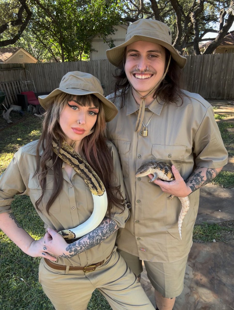 taylorndean's tweet photo. “we look like Steve and Terri Irwin if they had no father figures” - my boyfriend https://t.co/5WPwUdCOu7