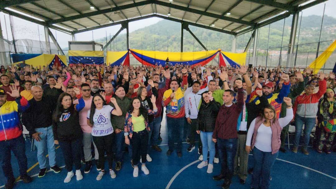 NicolasMaduro tweet picture