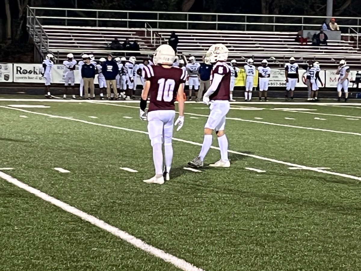 Aaron Hancock (@aaronhancock14) on Twitter photo Touchdown Henderson County!!
It was Max to Max!
#3 Max Thompson to #10 Maxton Meadows for about a 20-yard TD pass!
Colonels lead 17-0 over Warren Central, middle of the 2nd quarter.
<a href="/HCCols_Football/">Henderson County Football</a> <a href="/HCHSColonels/">HCHS</a> <a href="/ColsAthletics/">HCHS Athletics</a> <a href="/Josh_L_Boston/">Josh Boston</a> Touchdown Henderson County!!
It was Max to Max!
#3 Max Thompson to #10 Maxton Meadows for about a 20-yard TD pass!
Colonels lead 17-0 over Warren Central, middle of the 2nd quarter.
<a href="/HCCols_Football/">Henderson County Football</a> <a href="/HCHSColonels/">HCHS</a> <a href="/ColsAthletics/">HCHS Athletics</a> <a href="/Josh_L_Boston/">Josh Boston</a>