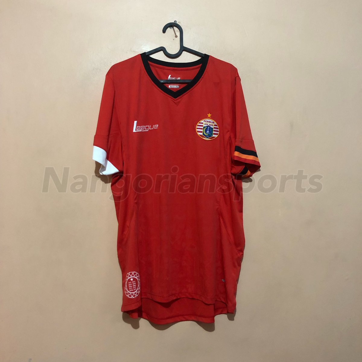 Bismillah, #Jersey4sale       

1. Persija home 22/23, PI Boxset, BNWT, 2XL, all ori  

2. Persija home 2017, mint, XL  
-
Take all only 700K!   
-
for more info &amp; order: linktr.ee/nangoriansports 

<a href="/Jerseyforum/">Si Paling Jersey</a> <a href="/JerseyLigina/">Pencinta Kain Ligina (Follow IG: @pjli_id)</a> <a href="/Bola_Jakarta/">VAMOS PERSIJA</a>