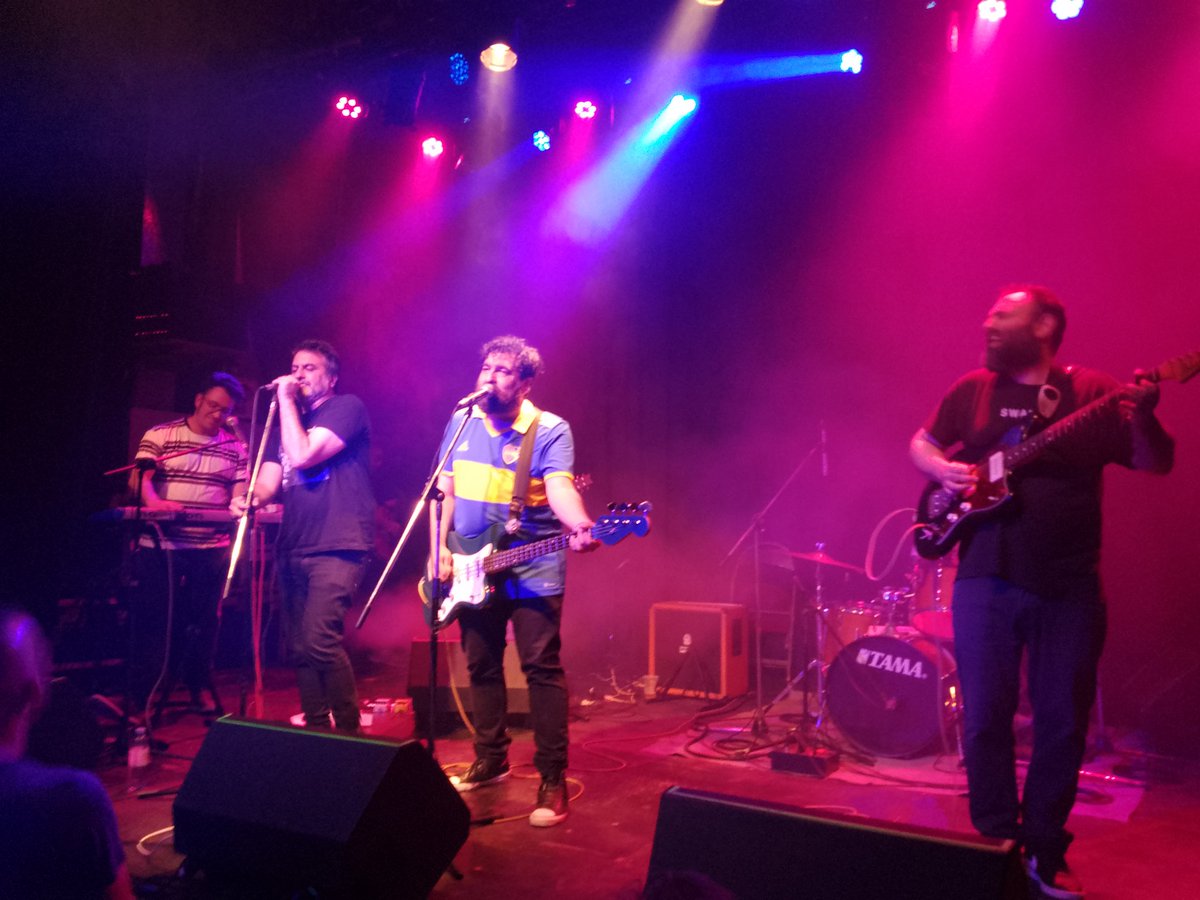 Alta juntada de <a href="/_krupoviesa/">krupoviesa</a> y Juan Pablo Fernández de <a href="/PotemkinOficial/">Acorazado Potemkin</a> en <a href="/LatangenT/">La Tangente</a>.