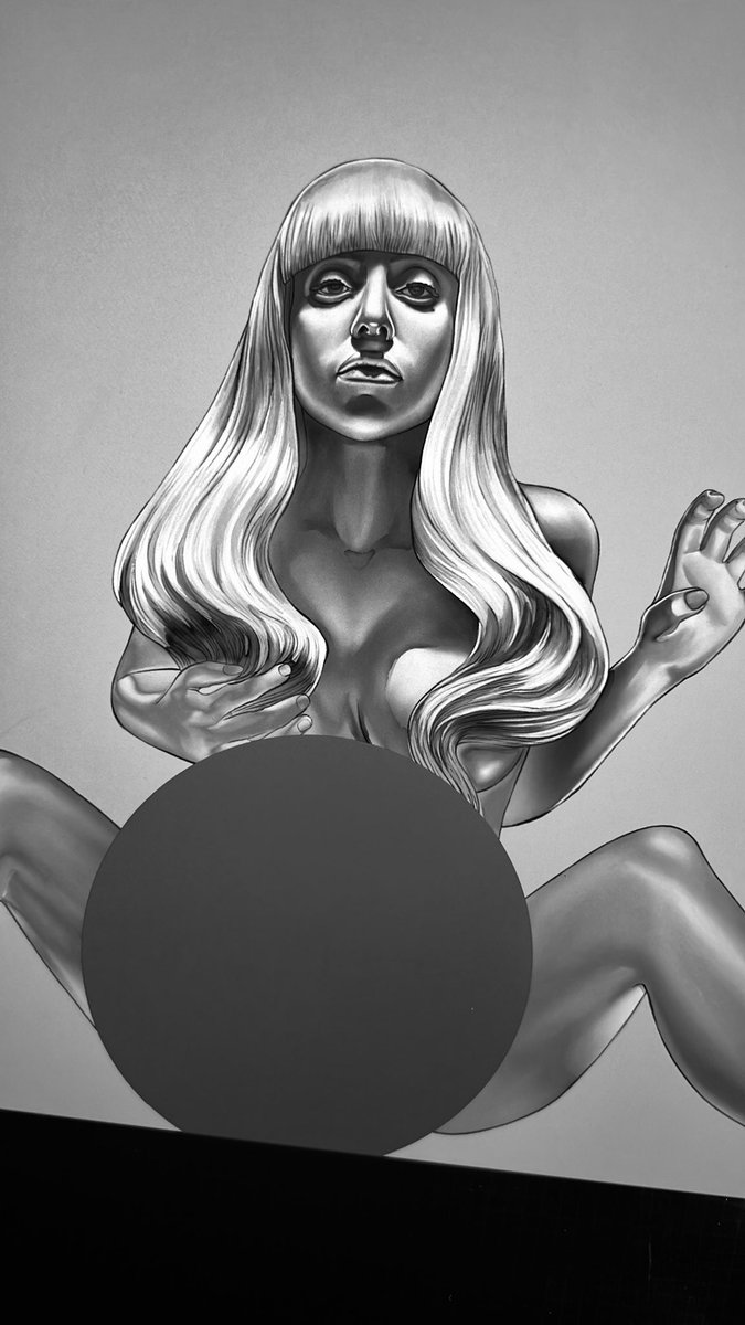 Soy_Serrano's tweet image. Working on something….🔵✍🏻💕✨

#ARTPOP #ARTPOPactII