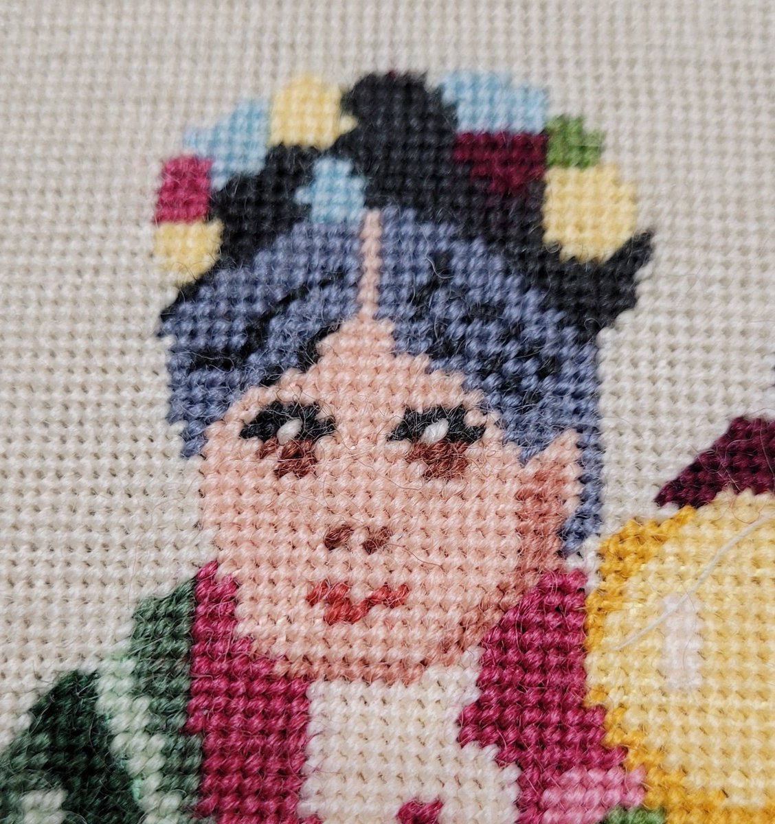 SeeingTwo's tweet photo. #FridayNightFind A cross stitch patterned from the Royal Doulton figurine, "The Old Balloon Seller." FM stitched this piece 47 years ago. There's also a "Balloon Man, " which I couldn't find. Maybe one day. ๐ https://t.co/5bG7xZX2Tx