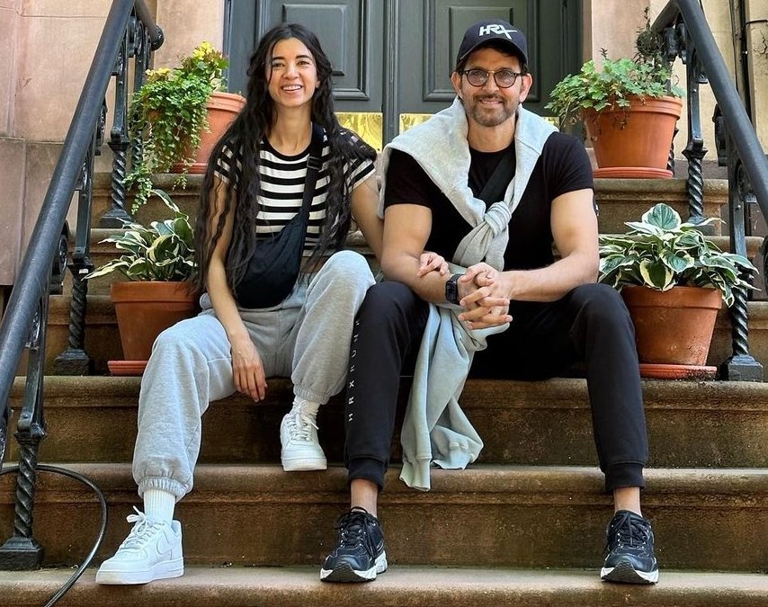 Succinct tweet media