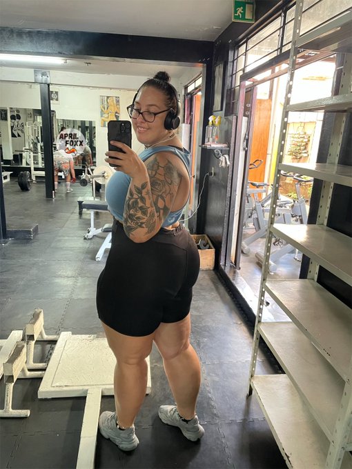 Would you fuck me in the gym? ??? https://t.co/8vZREqia23