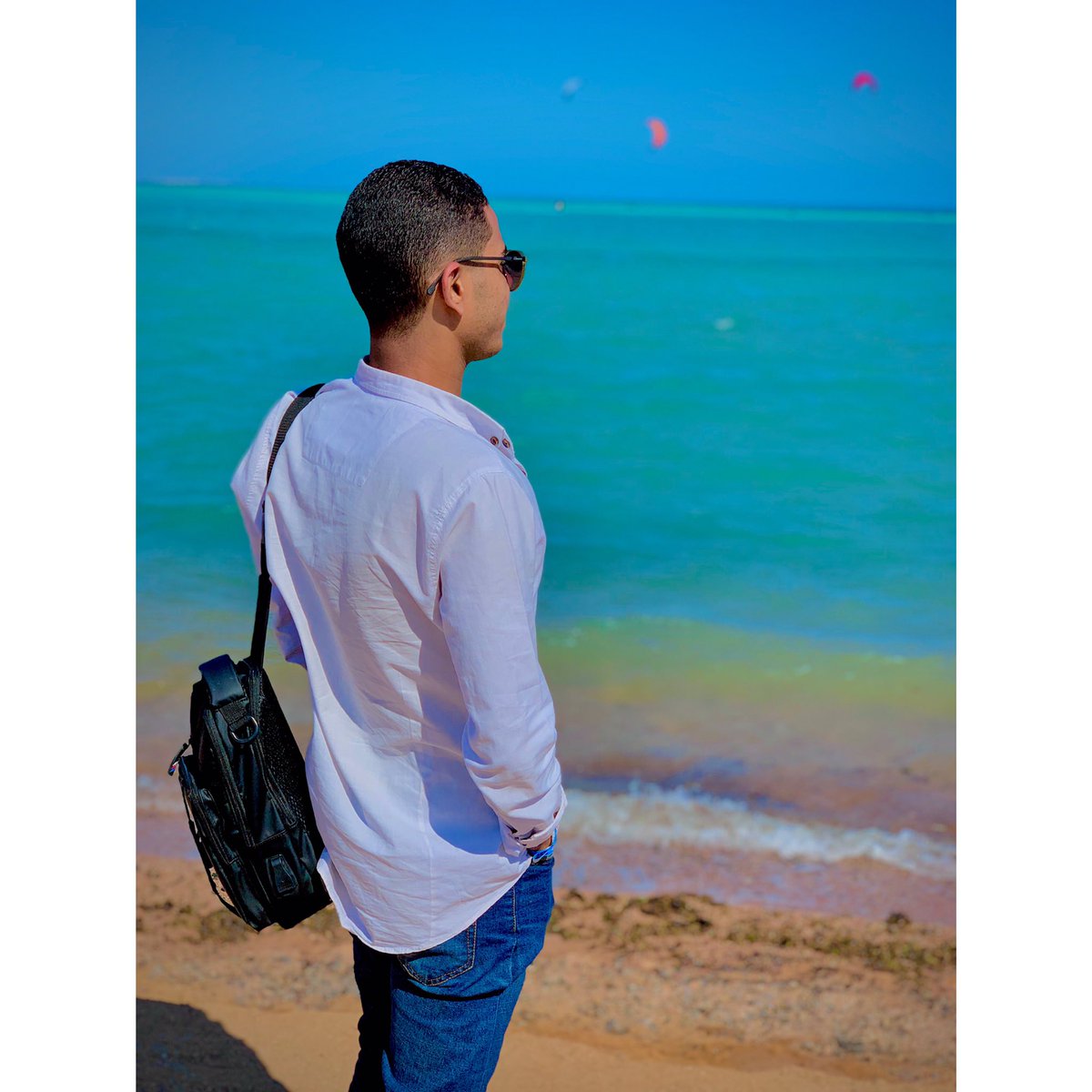 AserSamer122's tweet photo. I may be younger but I'll look after you🌊👀🐬 https://t.co/07GNABRpfm