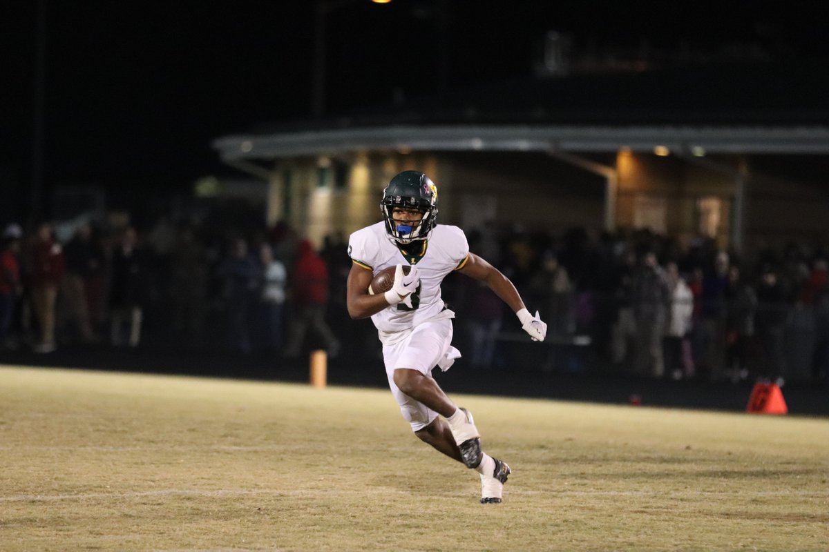LCPSchools's tweet photo. Louisa - 45
Goochland - 20

FINAL. See you next Friday in THE JUNGLE for PLAYOFF FOOTBALL! 🏈 https://t.co/wmj75M8kWR