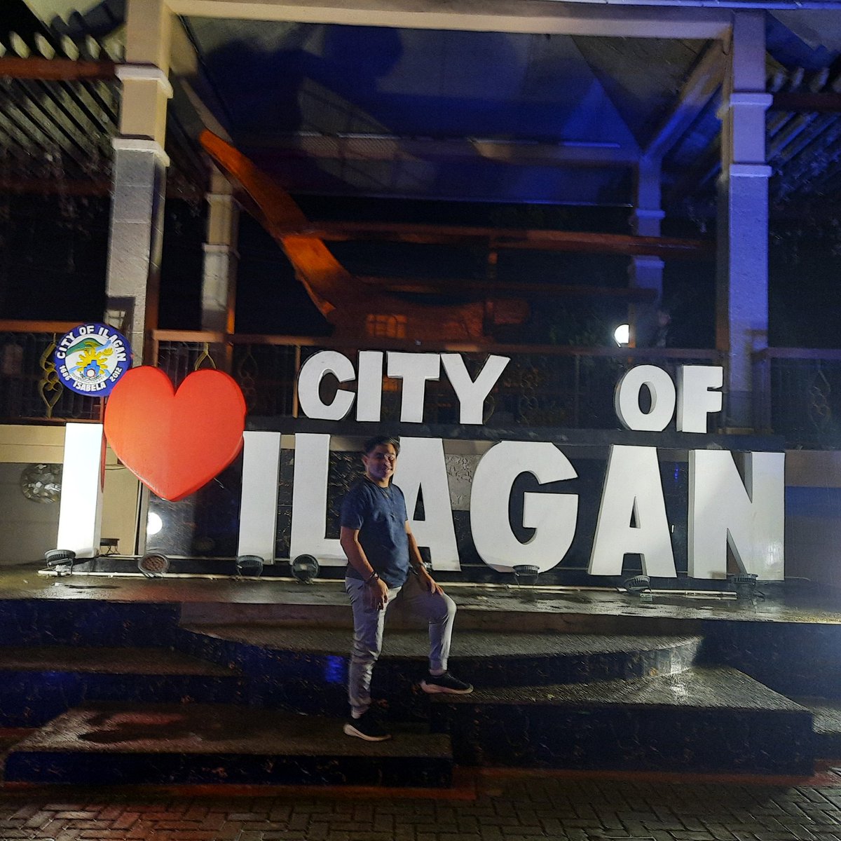 iamroeltan's tweet photo. Ilagan City the home of Giant Butaka
@iamrmtan
#Butaka https://t.co/XRnPCig3nL
