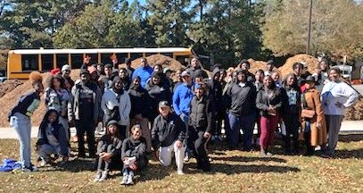 MsSongbyrd2's tweet photo. Making a difference in the neighborhood building together!!
What an AMAYSing experience hearing words of wisdom from Dr. Walter Young🙌 #ATLLegend @APSMaysRaiders @aps_equity @BEMaysPRIDE @MckenzieMaysHS @apsupdate https://t.co/cfP1ijTERQ