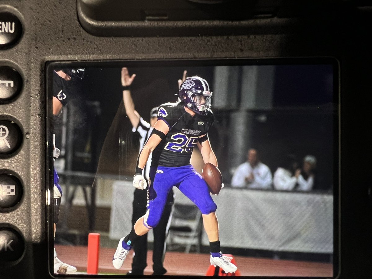CheapSeatsPhoto's tweet photo. 11:54 left in the 4th

@EurekaFootball - 27
@LadueRamsFB - 14

@EhsFbBoosters @EHSActivityDir @sink_corey @EHS2026AP @LadueActivities @myleaderpaper @hssportscaravan @STLhssports @PrepSportsSTL  @LiveStreamSTL @MetroSportsSTL @scoreboardguy #FNL #C5D2 https://t.co/i35f2Sc1ye