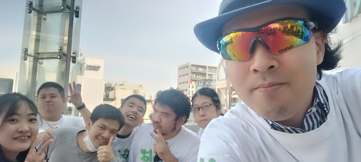 NaokiWinter2's tweet photo. 会場の茅ヶ崎駅北口ペデストリアンデッキに着きました🎵
この後11時からはっぱオールスターズスタートです🎵

#はっぱオールスターズ
#ちがさきユニバーサル音楽祭
#茅ヶ崎北口ペデストリアンデッキ https://t.co/VRuDZOxhsQ