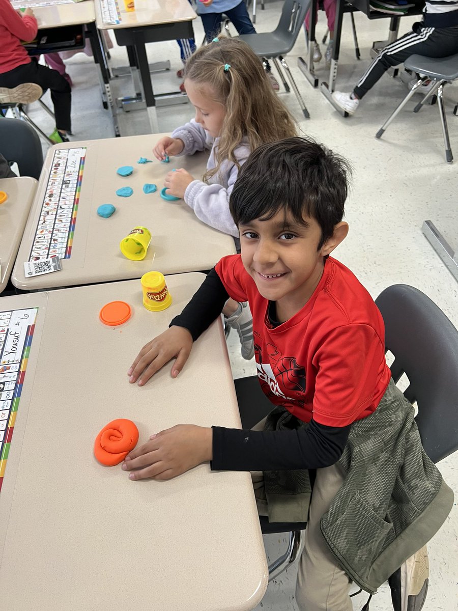 Anderson_Stars's tweet photo. Play dough Day was a huge success! https://t.co/3yAP7h8fG3