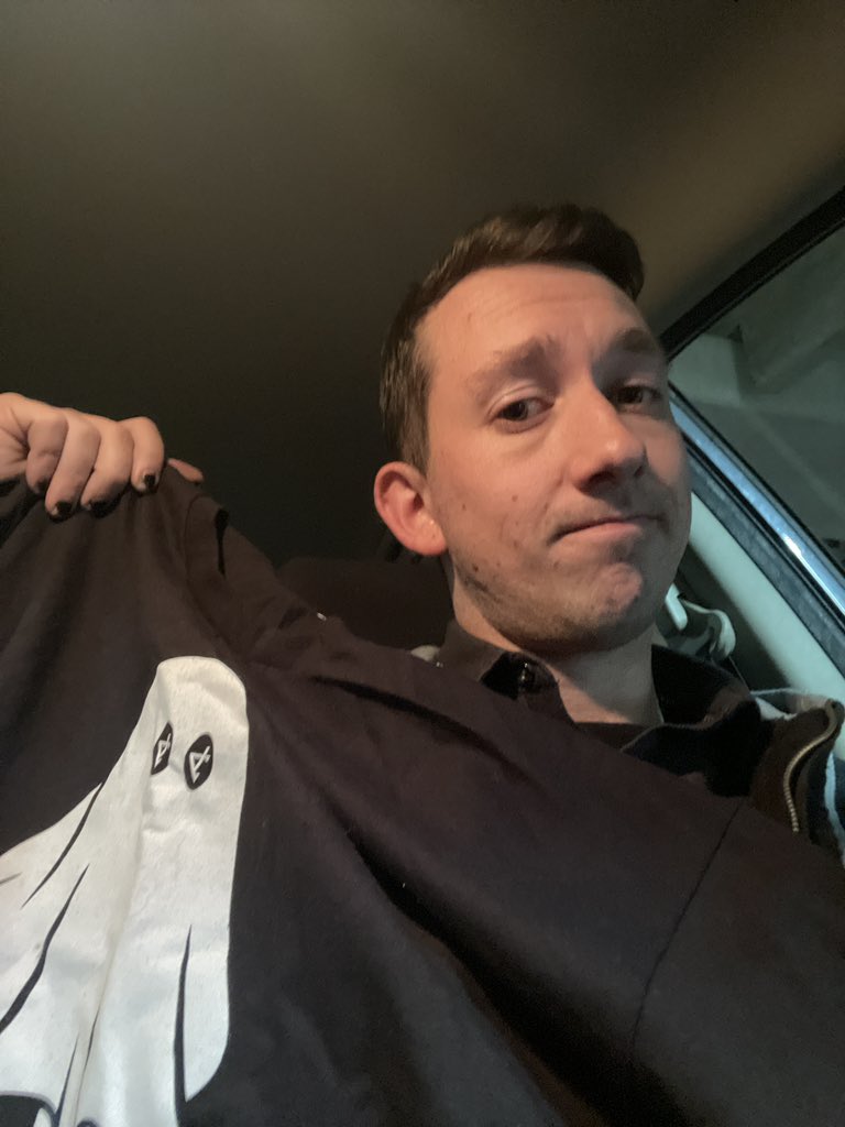 In what is probably the highlight of my life so far, tonight I made David Cook, winner of the 7th season of American Idol and major influence on my own music, feel so guilty that he gave me a free t-shirt. And a pick. And a fist bump.