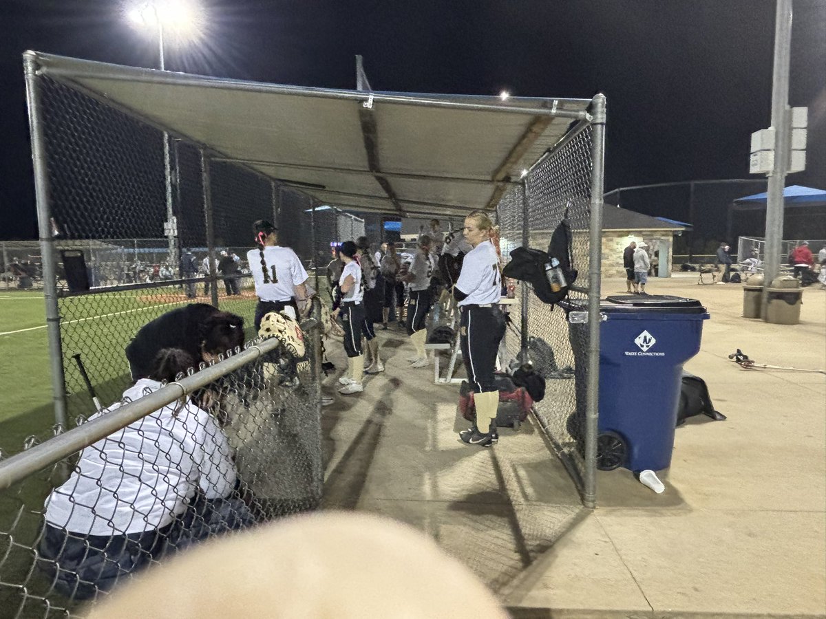 Getting ready to start game 1 in Oklahoma. We got this ladies!!!!  <a href="/nebraskagold816/">Nebraska Gold 816 Schultz</a>  <a href="/OSUcoachG/">Kenny Gajewski</a>