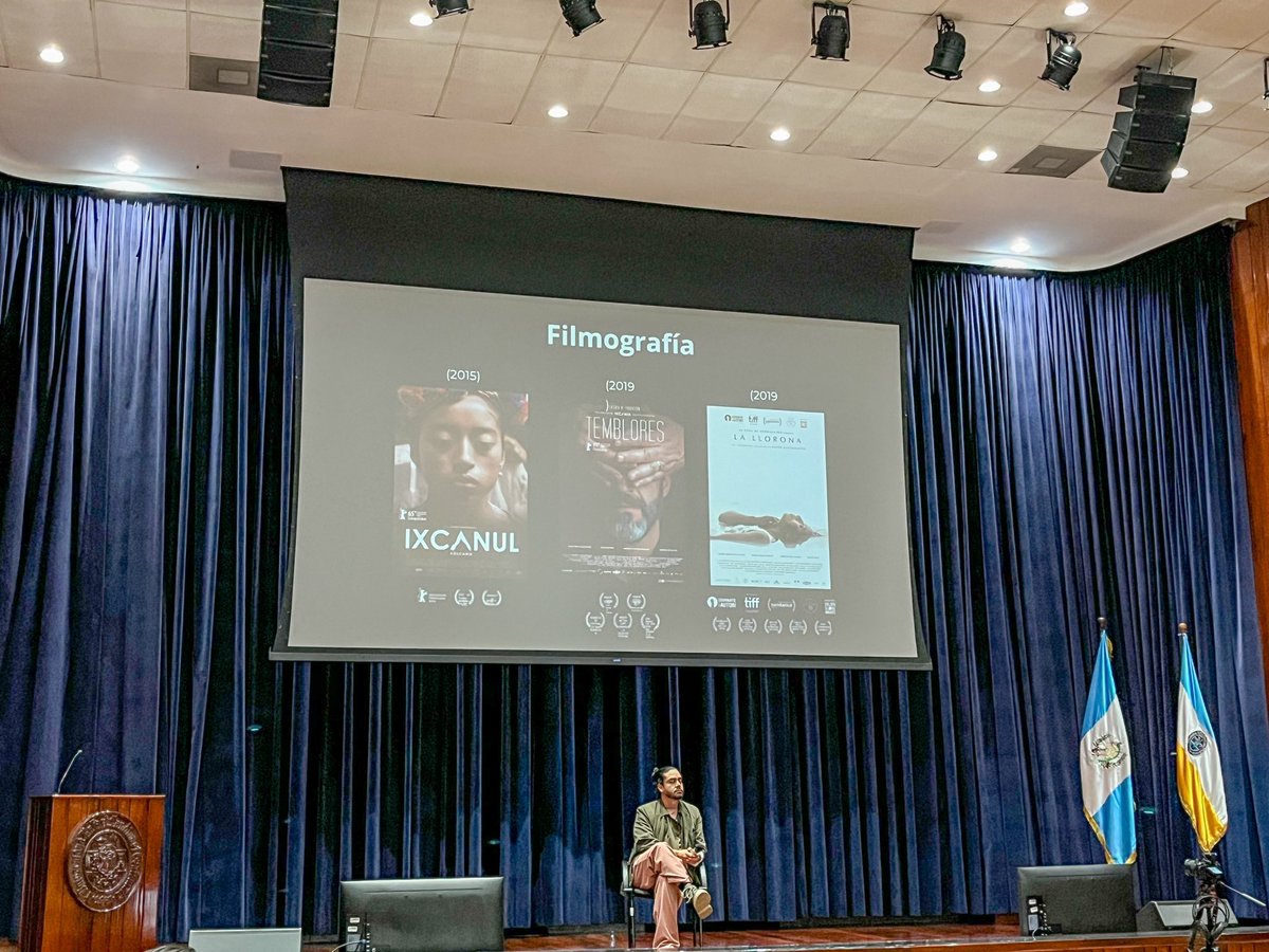 DanielOmar236's tweet photo. “Guatemala carece de cultura cinematográfica” - Jayro Bustamante. 

El director de cine, guionista y productor de cine guatemalteco, se presentó hoy en la Universidad Rafael Landívar, exponiendo su trayectoria y conversando acerca de sus proyectos y retos durante su carrera. https://t.co/Z5wmByZSUx