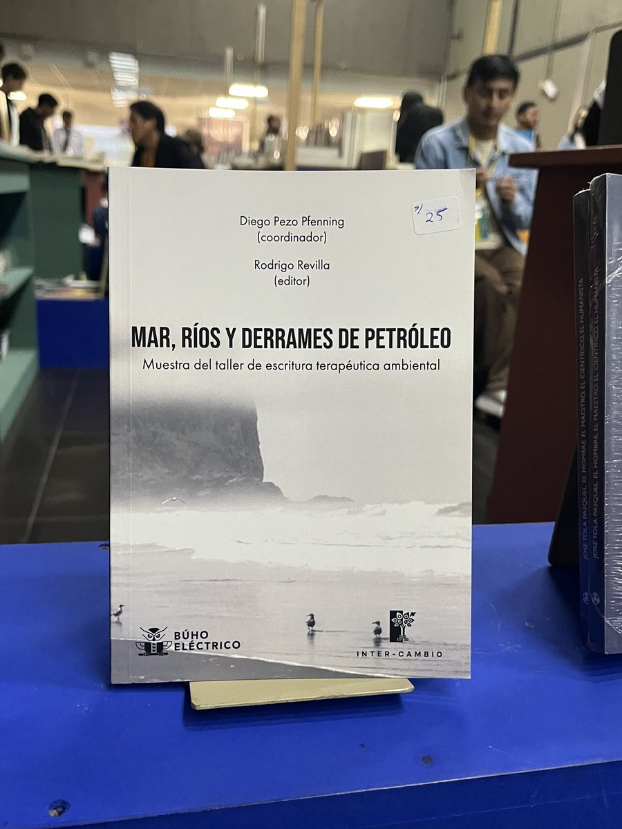 buhoelectricope's tweet photo. 📚 Consigue todas las publicaciones de Búho Eléctrico  en el stand colectivo de La Independiente. Feria de Editoriales Peruanas - Lima (@LaInde_libro).

🚨 QUEDAN POCOS EJEMPLARES. Visita la feria hasta el 5 de noviembre en el Ministerio de Cultura (San Borja). https://t.co/GLvRA3k4Hz