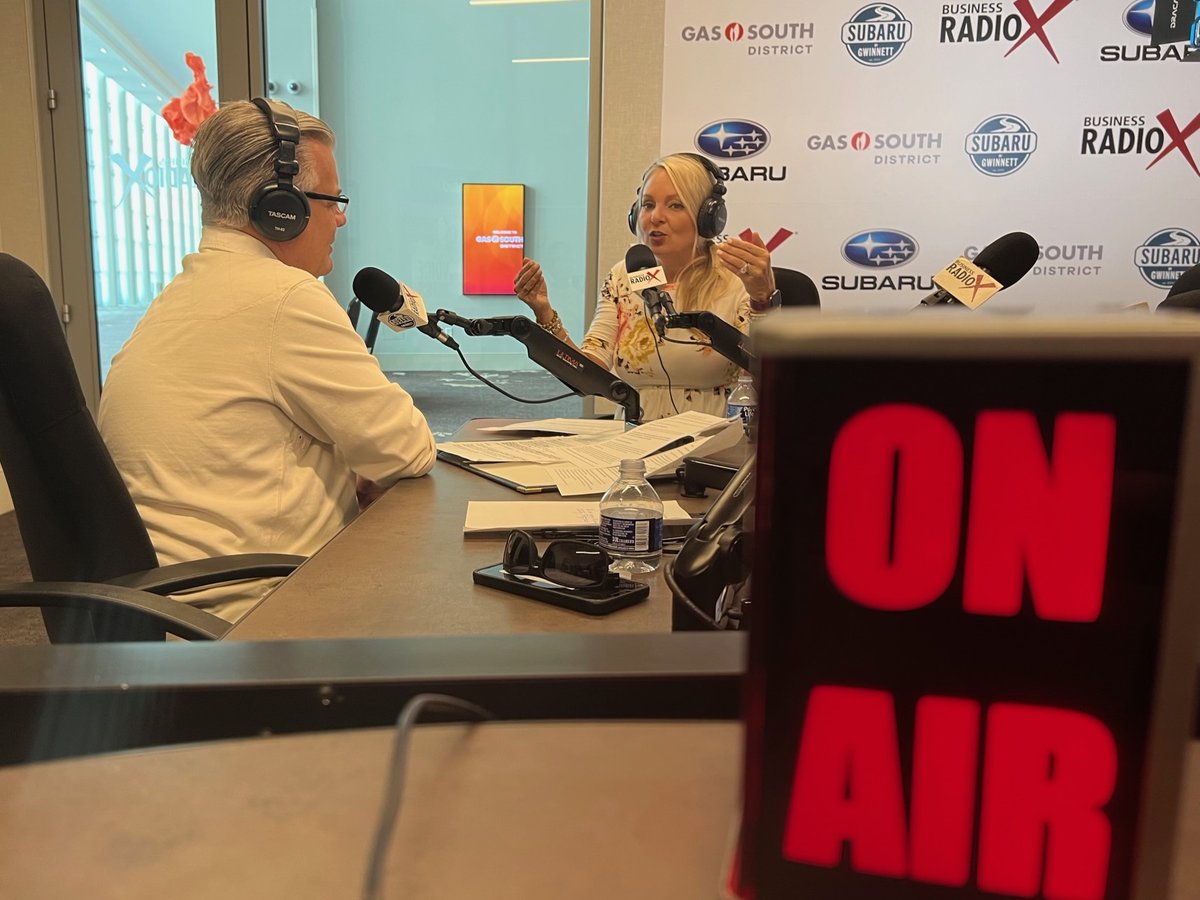 GwinnettRadioX's tweet photo. What are your VALUES?
🚨 NEW EPISODE 🚨
"Status Life with Leta" Season 4, Episode 5 ➡ Join your hosts Leta Brooks Hays and Derek Hays as they discuss how to design your life around your values!
Episode Link ⬇️
https://t.co/GEPPgVu09Z
#statuslife #values #designyourlife https://t.co/QnLnUA45RZ