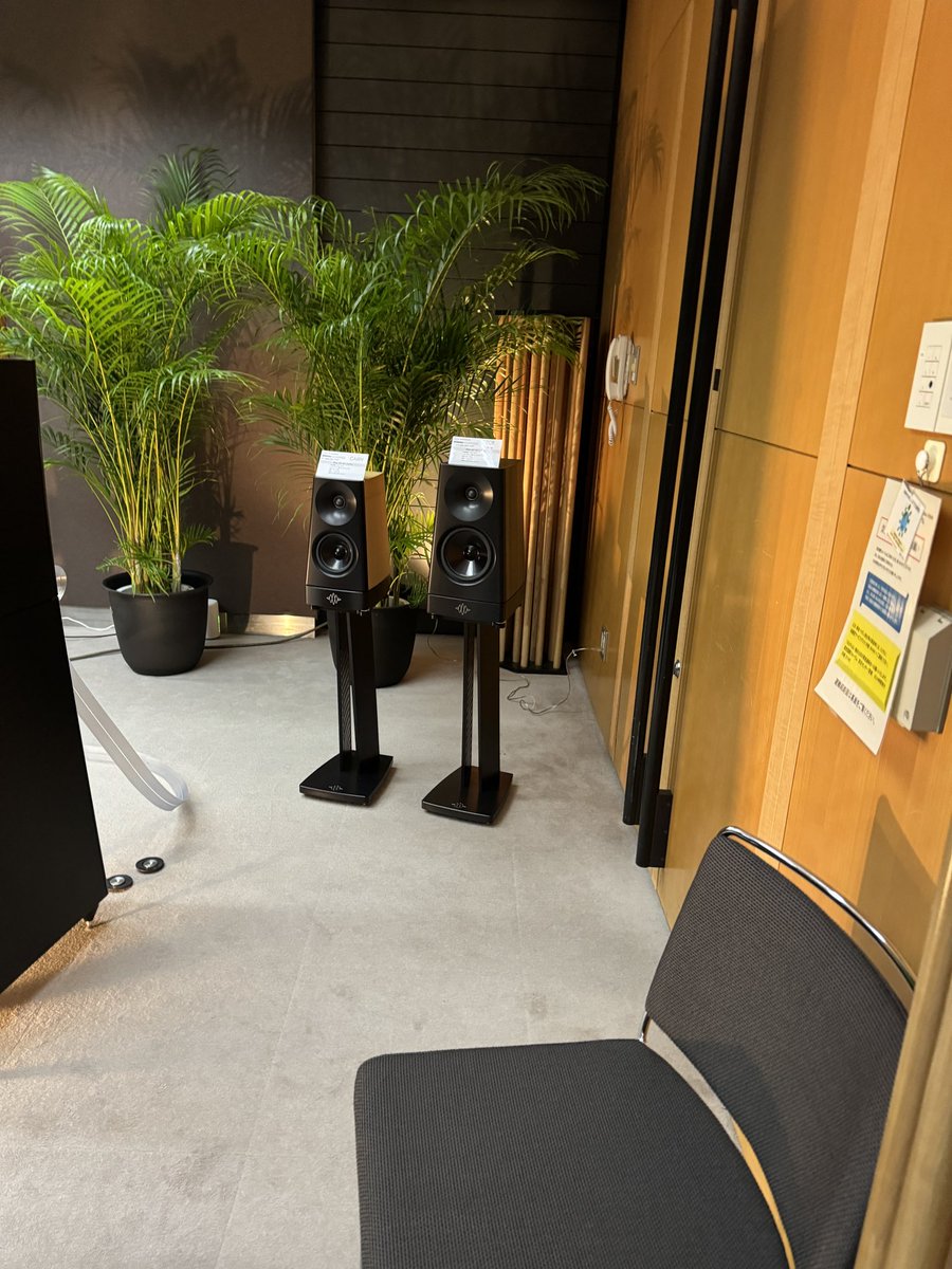 Absolute Hi End (@absolute_hi_end) on Twitter photo New YG Acoustics Sonja 3.2 speakers debut at Tokyo Audio Show 2023
Special thanks to Steve Huntley for a great presentation!
<a href="/YgAcoustics/">YG Acoustics</a> #tokyoaudioshow2023 New YG Acoustics Sonja 3.2 speakers debut at Tokyo Audio Show 2023
Special thanks to Steve Huntley for a great presentation!
<a href="/YgAcoustics/">YG Acoustics</a> #tokyoaudioshow2023