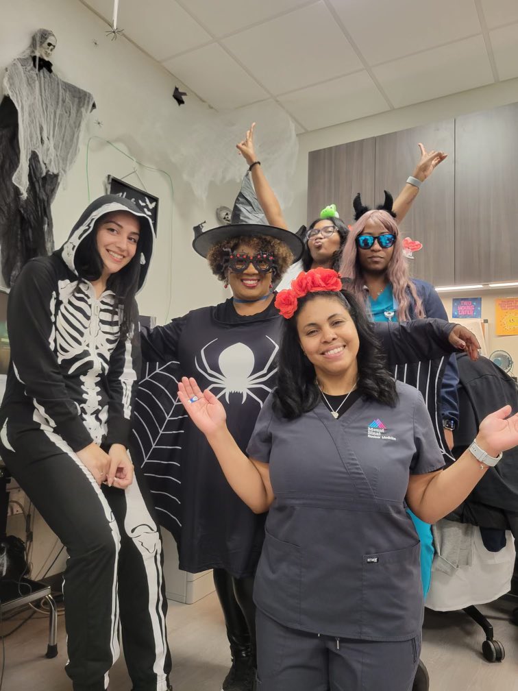 MountSinaiDMIR's tweet image. Halloween wishes from our team! #healthcareprofessionals #techweek2023