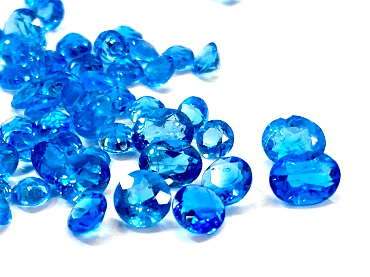 告知拡散プレゼント！

11月24日（金）〜26日（日）
東洋ルース販売会in鹿児島

ついに東洋ルースが鹿児島県初開催！
天文館ビジョンホール4階
入場無料です！

このポストをリポスト&amp;いいねをしてくれた方5名様に！
写真のアウイナイトをプレゼント！

23日締切。
当選者に翌日DMします。