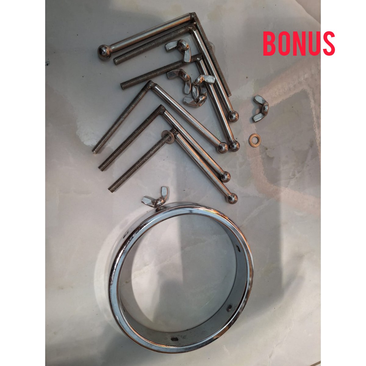 fisting_ind's tweet image. Kalau beli semua cukup Rp3jutq dapat bonus ini.