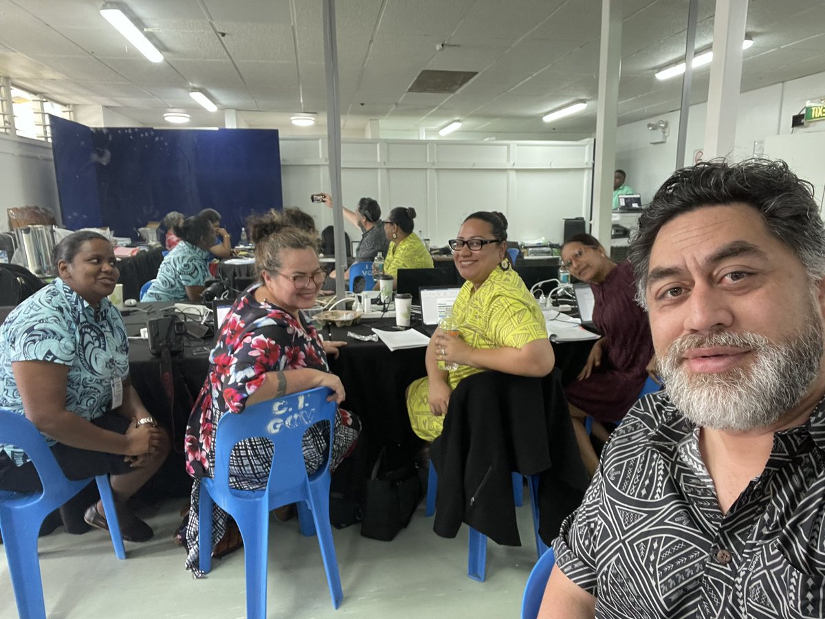 Sione_Tekiteki's tweet photo. And Kia Orana from Rarotonga from the back-office @ForumSEC support team. So lucky to have such a hardworking team! There are more who refused to get in the photo! https://t.co/ACBZ9cgMiz
