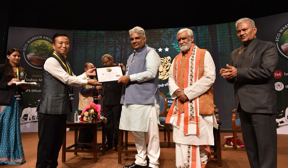 A proud moment for the State and Dept of EF&CC. Shri Millo Tasser, IFS won maiden Eco Warrior Award 2023 in the category 'Communities Connect' for community led conservation works. The award is a joint initiative of IFS Association & Indian Masterminds chaired by HM, MoEF&CC, GoI