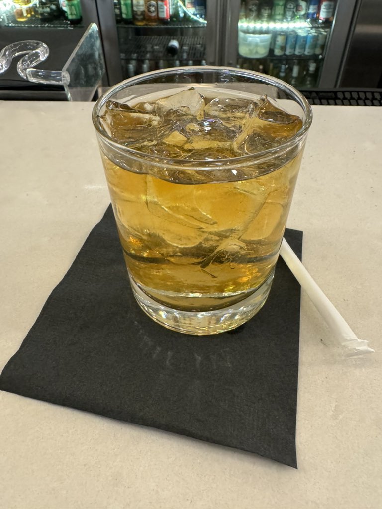 On the way to Citrix HQ in Fort Lauderdale for partner Technical Council PTec, 3  days of updates and giving feedback,  3 flights 20+ hours of flying and loads of layovers time for a drink 
Currently sitting in LAX