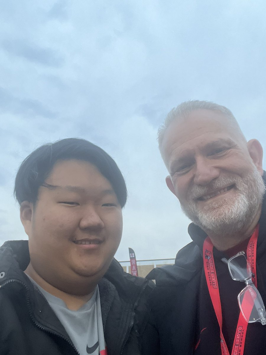 curtishoops3's tweet photo. Big thanks to Matt Ryder(AD) and Mike Pressler/Steve Isoye(interm principals) for taking great care of me at IHSA 2nd round playoff football game Belleville East vs Maine South at MSHS this evening! Great friends and see you soon!! #MSHawkPride #207Now @MaineSouthAth @mwpressler https://t.co/cbANPpG59C