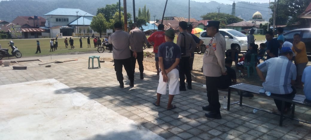 Giat pengamanan perlombaan dalam rangka hari ulang tahun persekutuan Kaum Bapak Gereja Toraja (PKBGT) yang di laksanakan di lapangan Morokoa Kolonodale Kab.Morowali Utara.