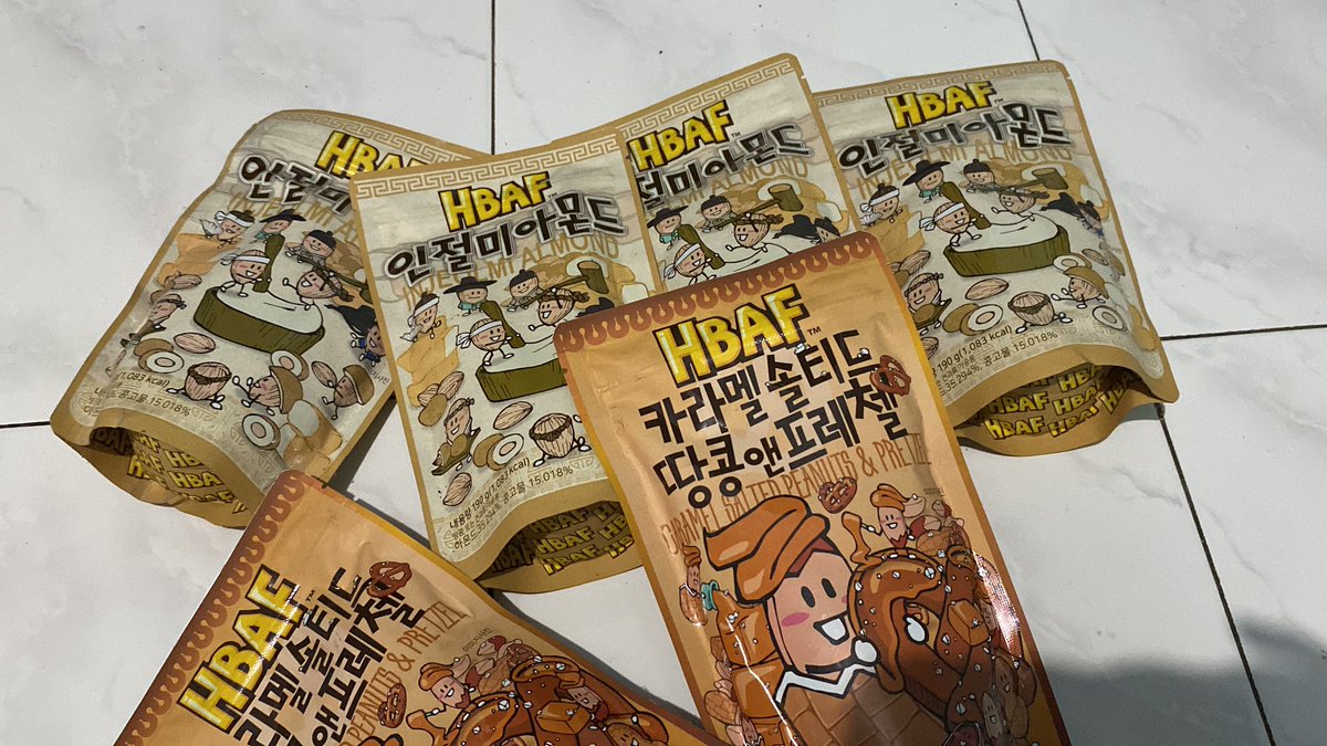 packing packing😋 yuk yang belum join GO jastip korea kr bisa langsung DM yah, udah open GO yang kedua😍😍