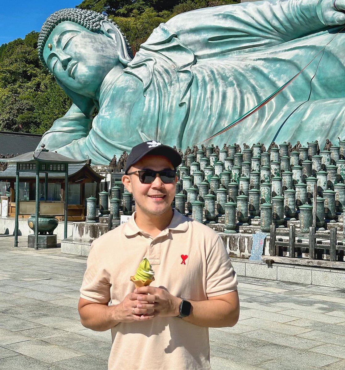 catch_epoy's tweet photo. Mixed matcha and vanilla ice cream for me…🇯🇵 https://t.co/4CVx49UyOw