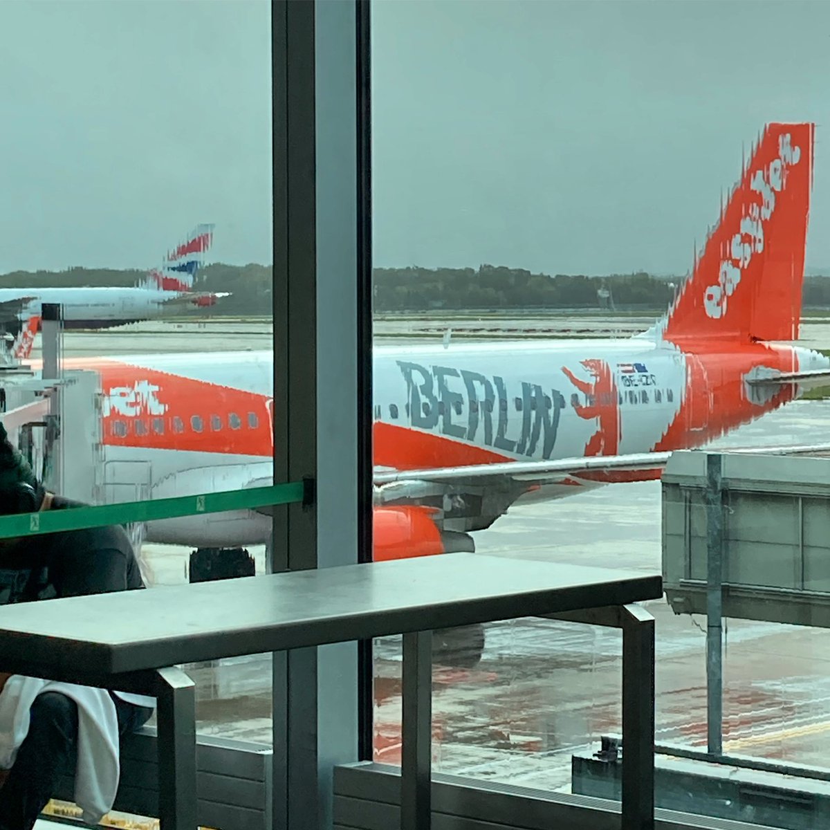 FunSizeSuze's tweet image. Laterz, London! LGW ✈️ BER #FuturePub #FallingWalls #BerlinScienceWeek