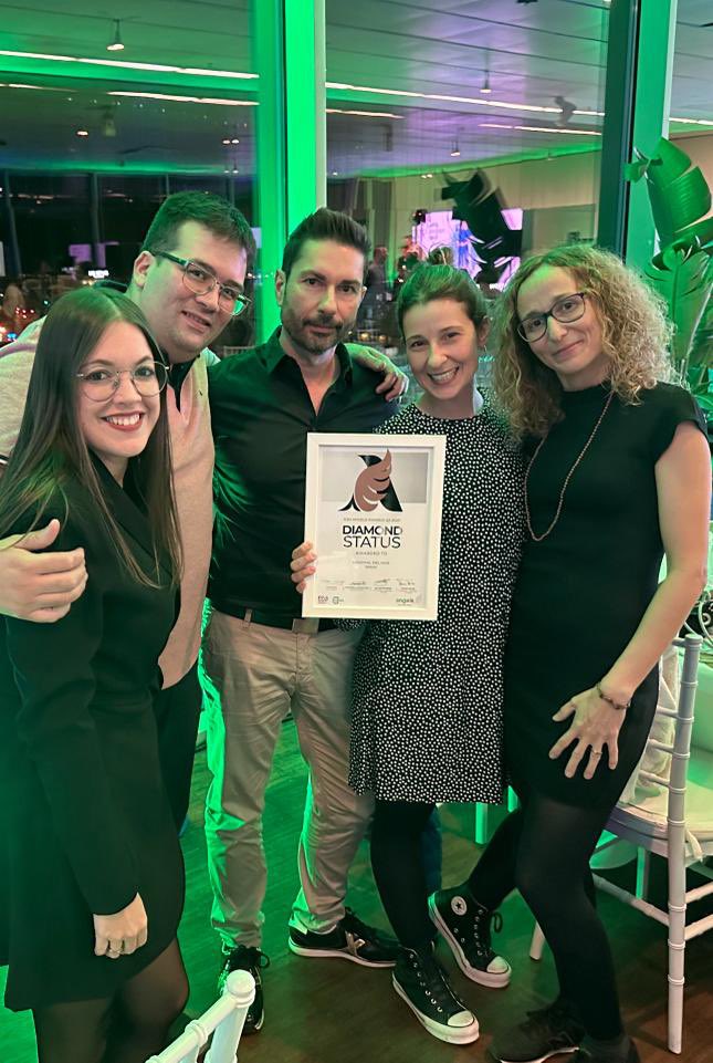 Unitat de Cognició i Conducta / Hospital del Mar (@biodegmar) on Twitter photo L´equip d´infermeria de la Unitat d’Ictus de l´<a href="/hospitaldelmar/">Hospital del Mar</a> ha recollit el reconeixement de Diamond Status 💎🏆de l´<a href="/ESOstroke/">European Stroke Org</a>
🙌🏻 Enhorabona! No podem estar més orgullosos de vosaltres i de tota la feina que hi ha darrere 💙💙💙 L´equip d´infermeria de la Unitat d’Ictus de l´<a href="/hospitaldelmar/">Hospital del Mar</a> ha recollit el reconeixement de Diamond Status 💎🏆de l´<a href="/ESOstroke/">European Stroke Org</a>
🙌🏻 Enhorabona! No podem estar més orgullosos de vosaltres i de tota la feina que hi ha darrere 💙💙💙