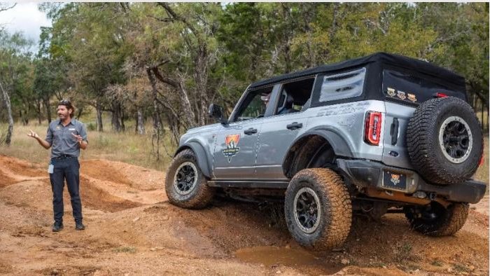 broncooffroadeo.com An off-roading and outdoor adventure playground, designed to show you how to get the most out of your Bronco's legendary capabilities. Best of all? A one visit to Off-Roadeo is included with the purchase of your Ford Bronco.
#BroncoOffRoadeo #Bronco #Ford