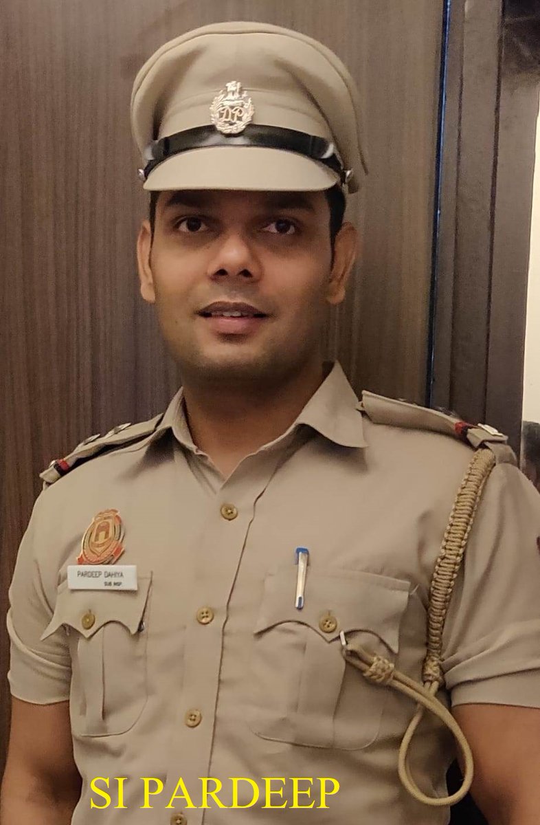 CrimeBranchDP's tweet photo. पिस्तौल सहित 'गोगी गैंग' का शातिर शूटर गिरफ्तार, पूर्व में 02 आपराधिक मामलों में संलिप्त

उप-निरीक्षक प्रदीप दहिया, निरीक्षक संदीप स्वामी व संदीप तुषिर, एसीपी नरेंद्र सिंह व उपायुक्त संजय भाटिया का सराहनीय कार्य

@DelhiPolice
@Ravindra_IPS
https://t.co/Oy4r51ZW6e https://t.co/ZMIrvVB6zg