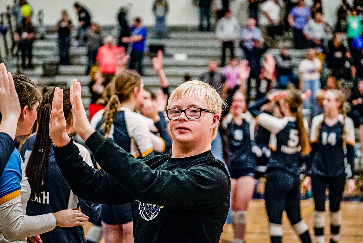 PSD_ATHLETICS's tweet photo. The Timnath Cubs are headed to State after the wins in The 2023 Class 3A girls volleyball regional tournament bracket— Here are some moments—! #PSDAthletics @chsaa @coloradoan https://t.co/7AGOeF2K3S