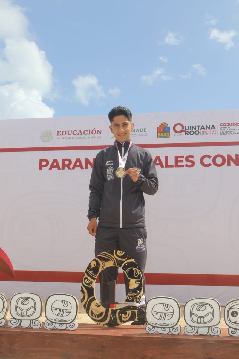 secti_edomex's tweet photo. Juegos #ParanacionalesCONADE 2023 | Con dos medallas de oro 🥇de Michelle Gomora y Brenda Maya y dos preseas de bronce 🥉 de Leandro Chaqueño y Cristian Hernández, en la prueba de Contra reloj, inició la participación mexiquense en la disciplina de paraciclismo.
#ElPoderDeServir https://t.co/wDkbg8vHSz